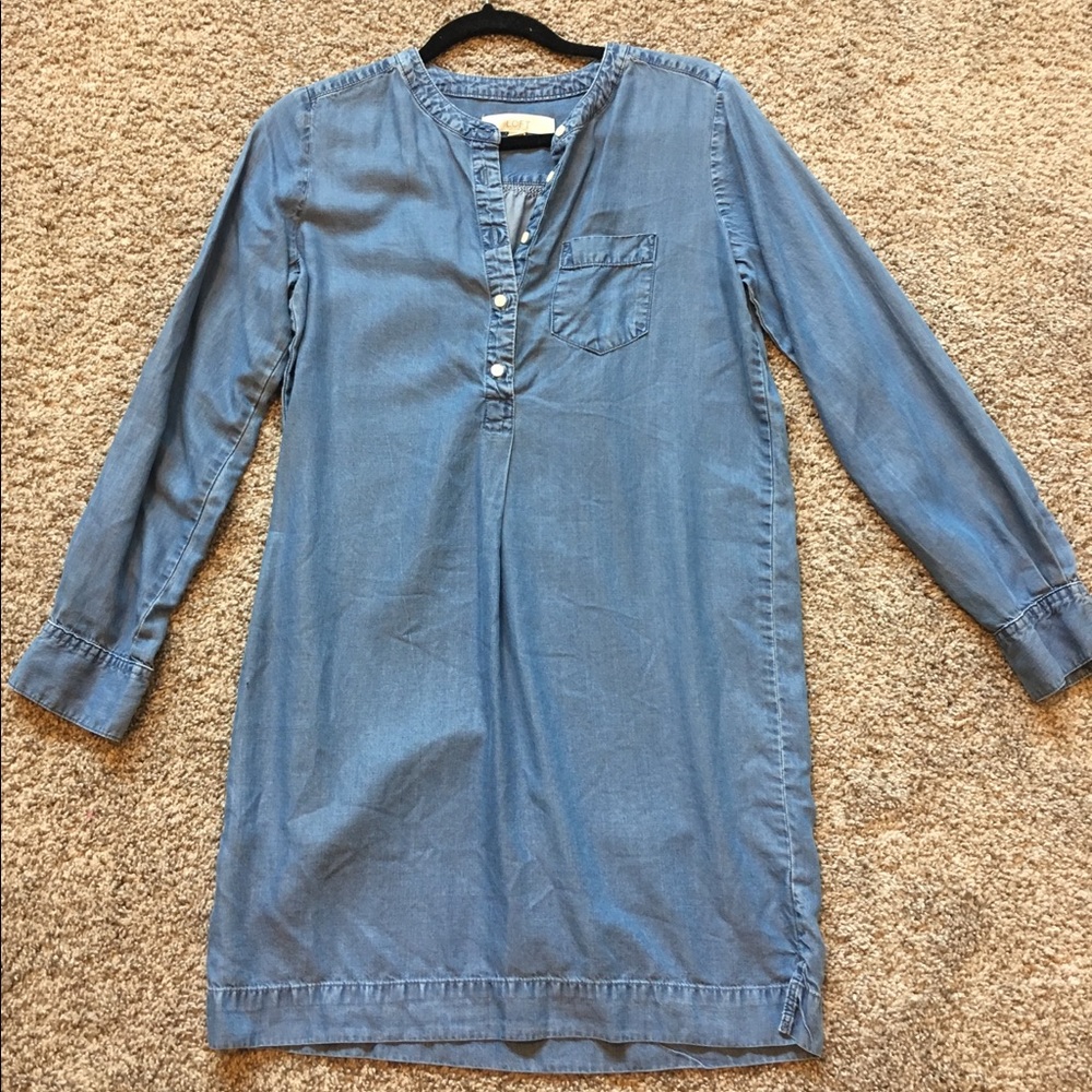 Soft chambray Loft dress
